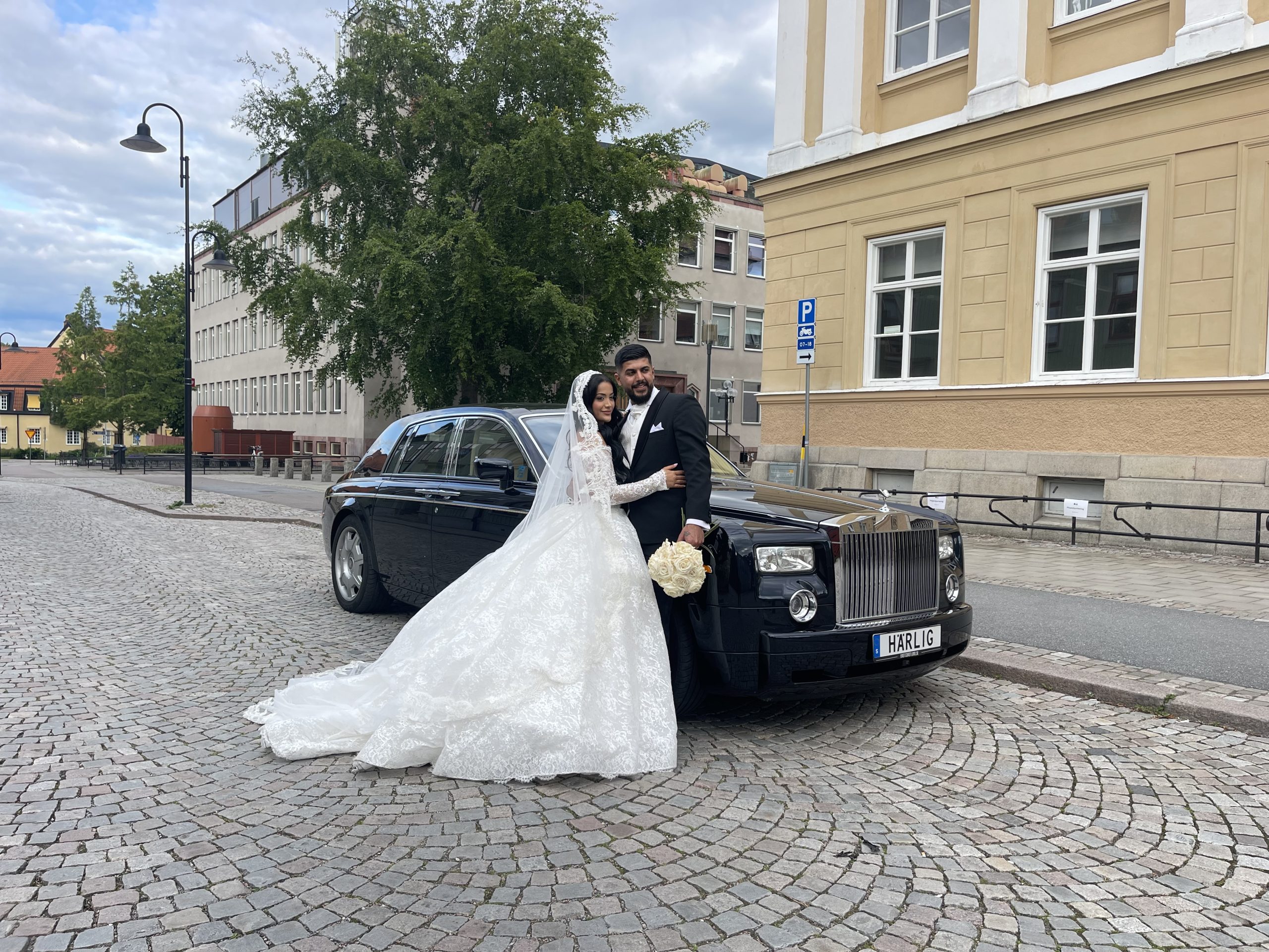 Hyr Rolls-Royce Phantom till bröllop