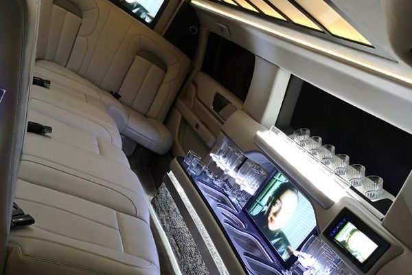 Lincoln Continental Limousine interiör